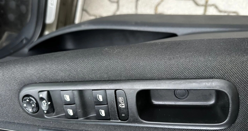 Peugeot 3008 cena 26999 przebieg: 208725, rok produkcji 2009 z Piaseczno małe 781
